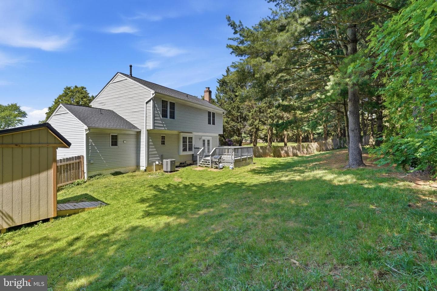 6 Bostwick Court photo 38