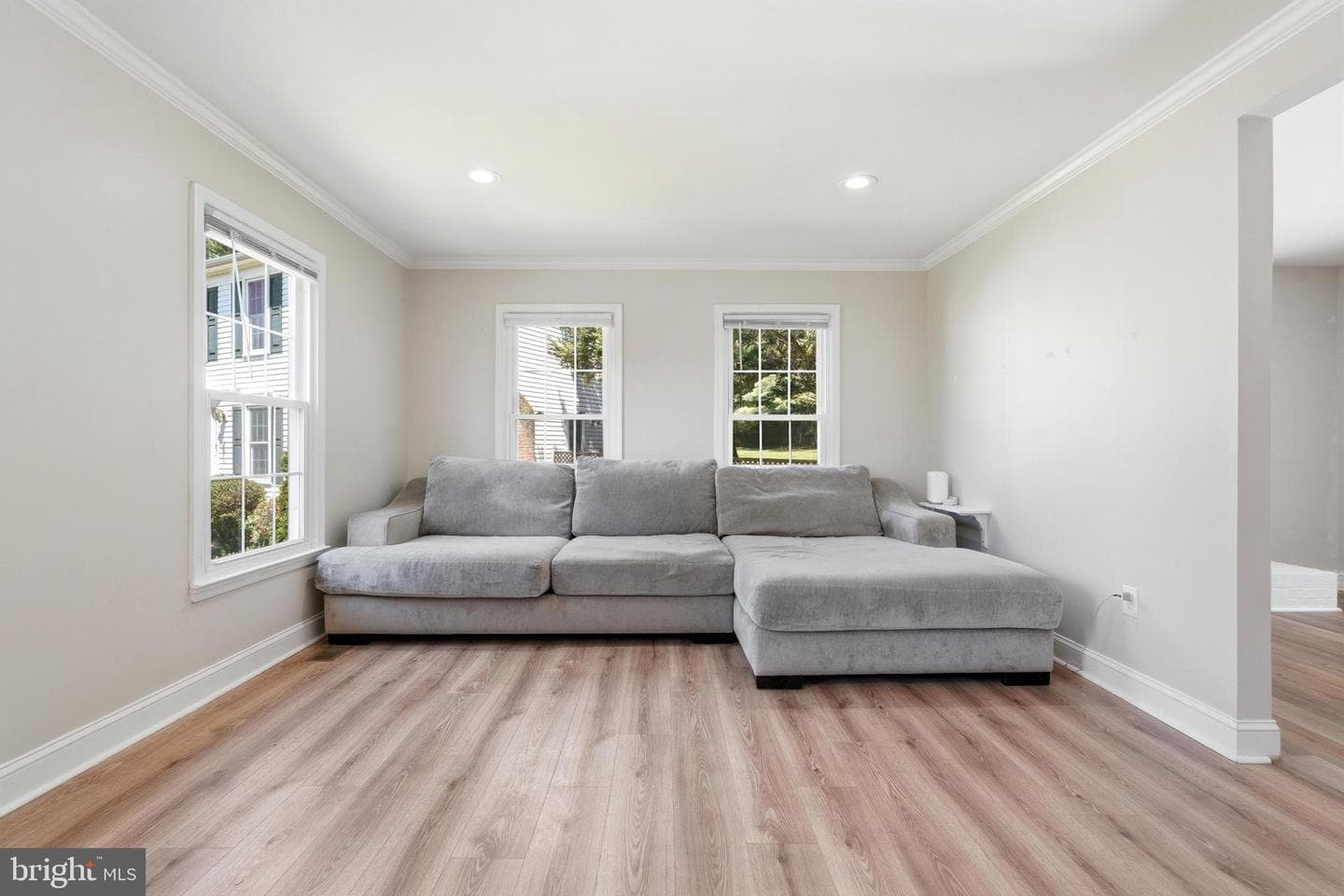6 Bostwick Court photo 8