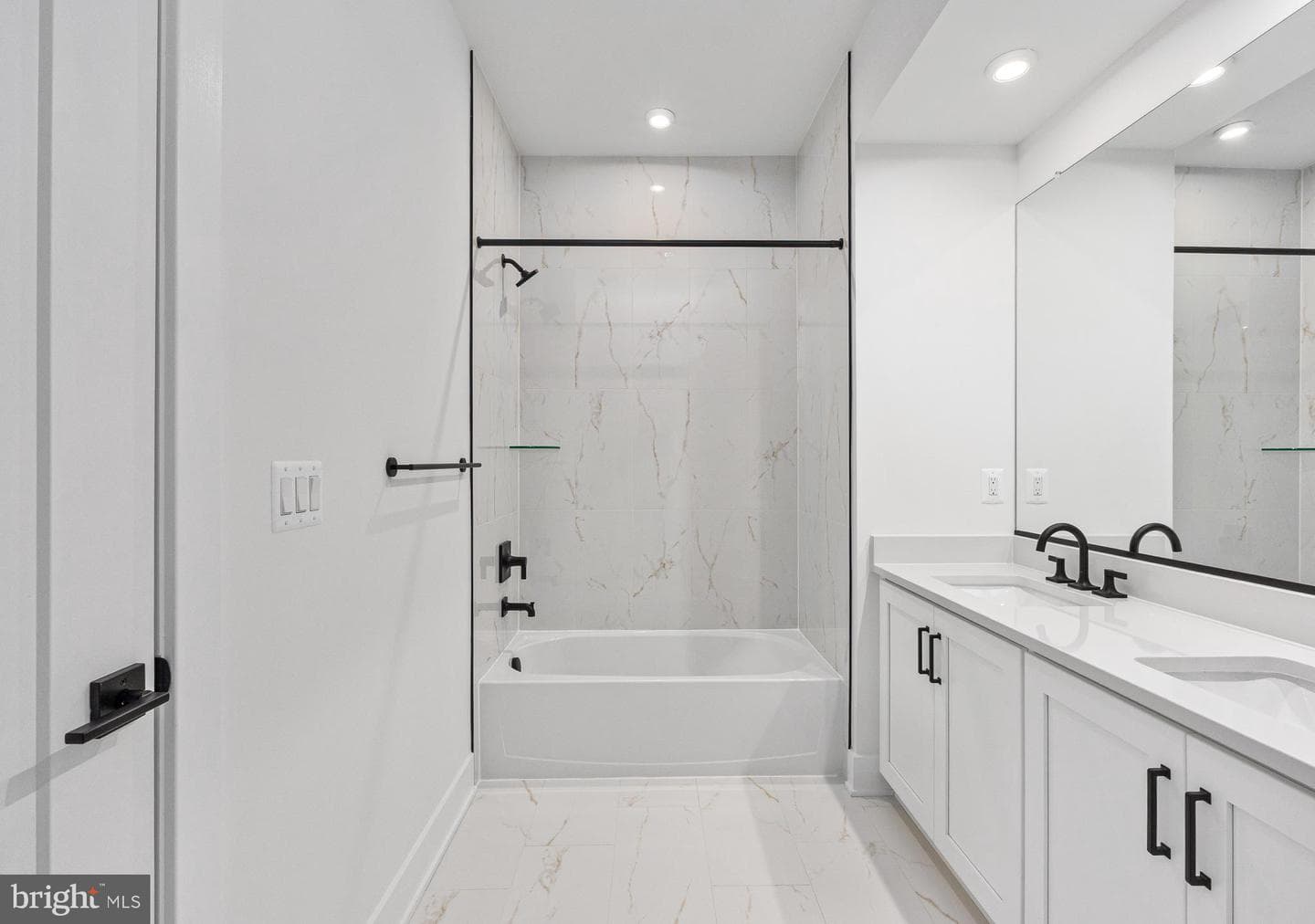 8601 Erdem Place photo 8