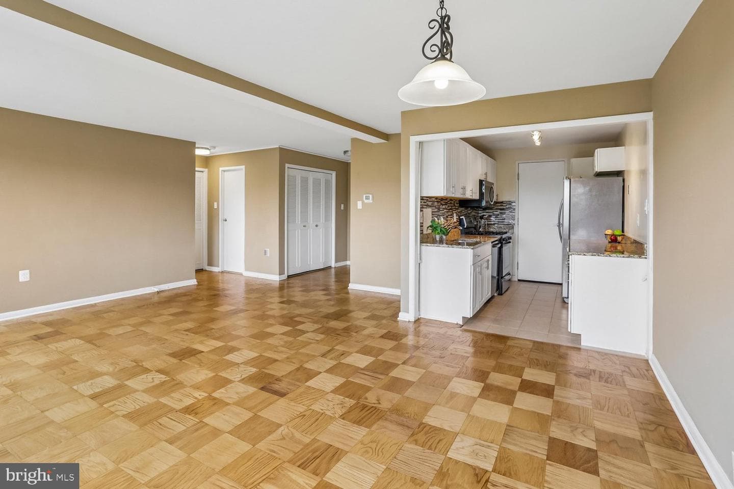 10201 Grosvenor Place #1206 photo 15