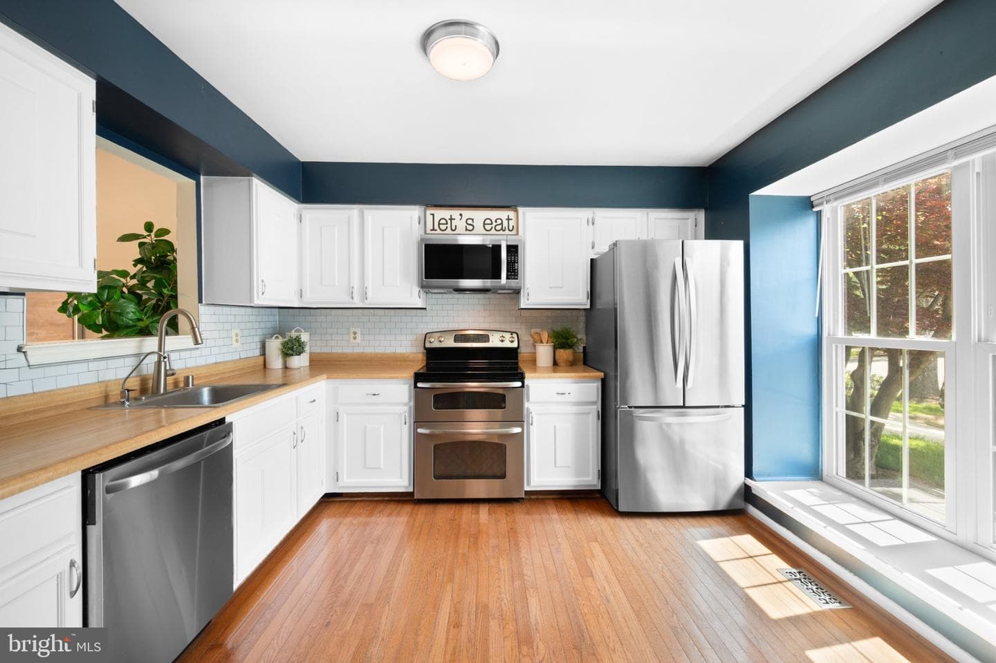 10364 Castlehedge Terrace photo 4
