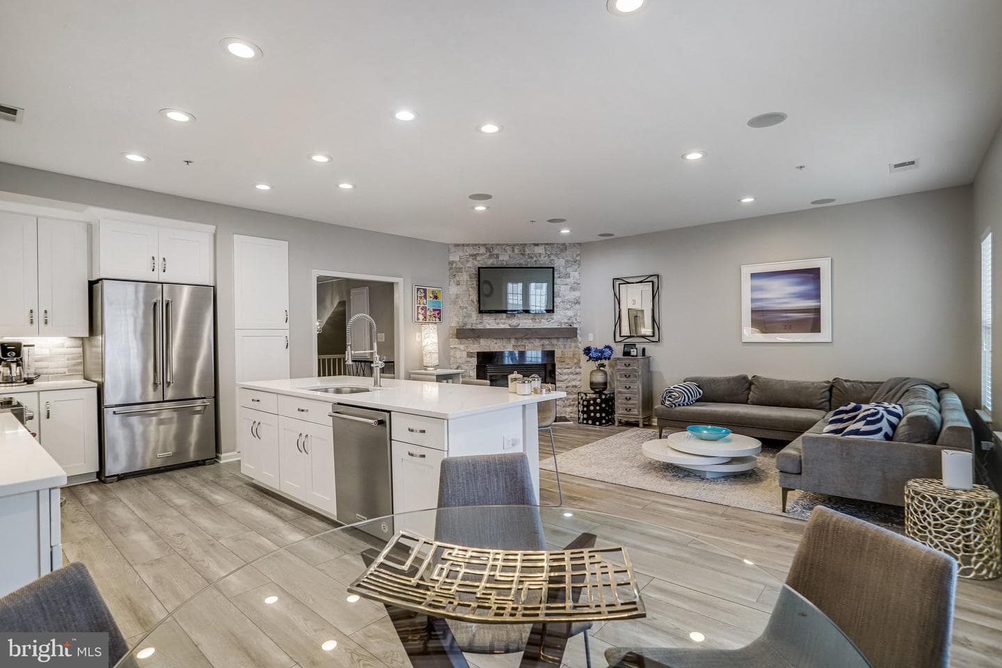 358 Urban Avenue #358 photo 8