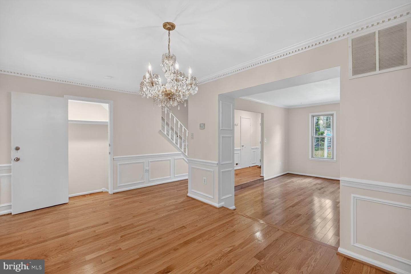 93 Bralan Ct photo 3