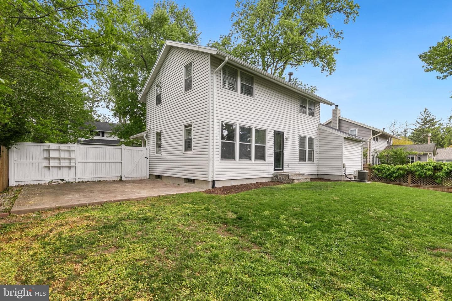 9406 Hale Place photo 36