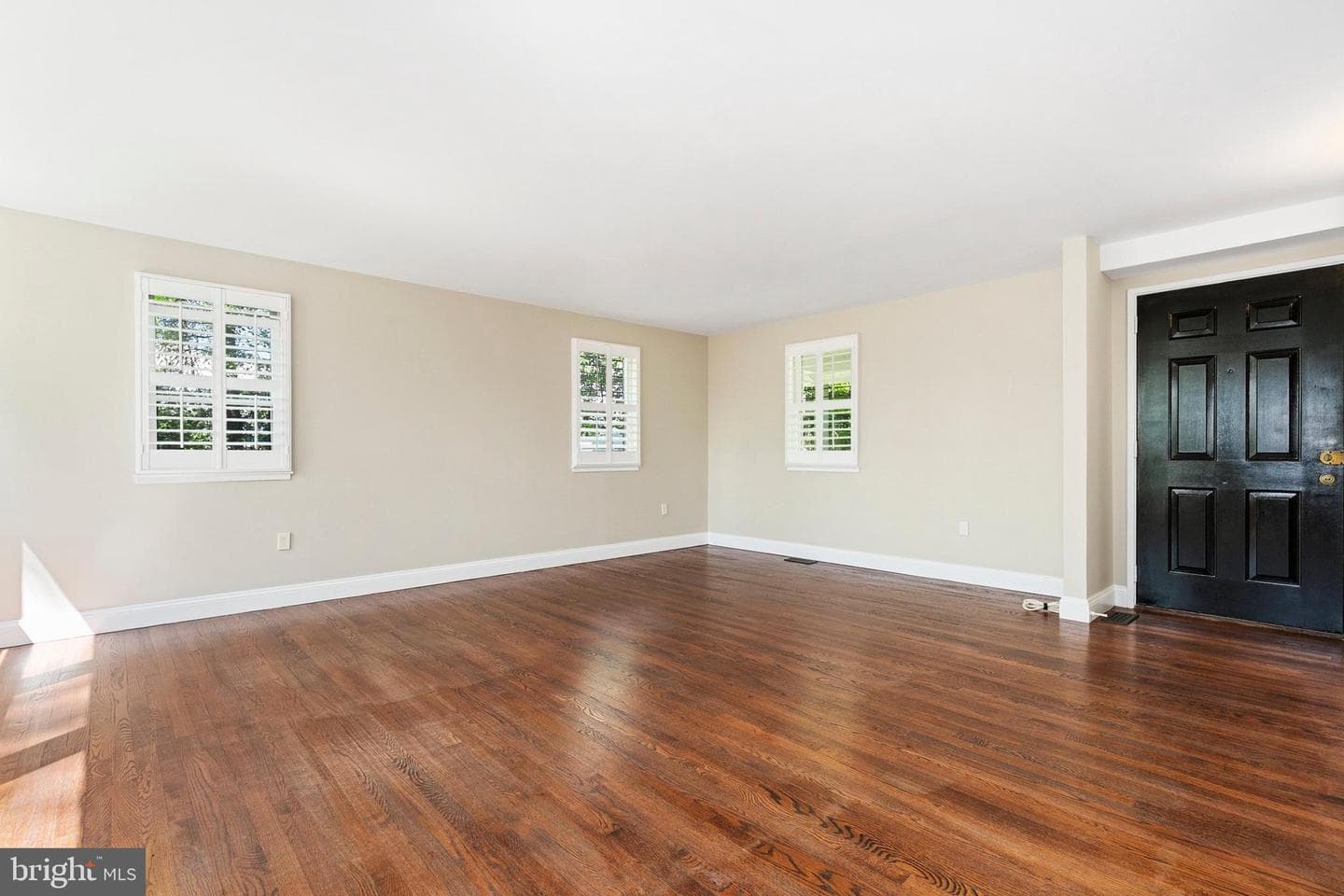 9406 Hale Place photo 4