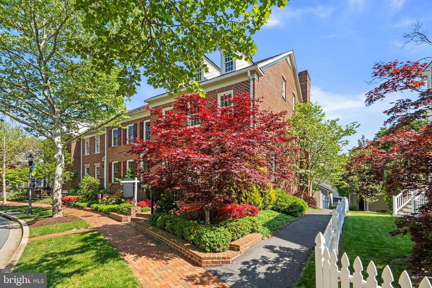 3 Kent Gardens Circle photo 3