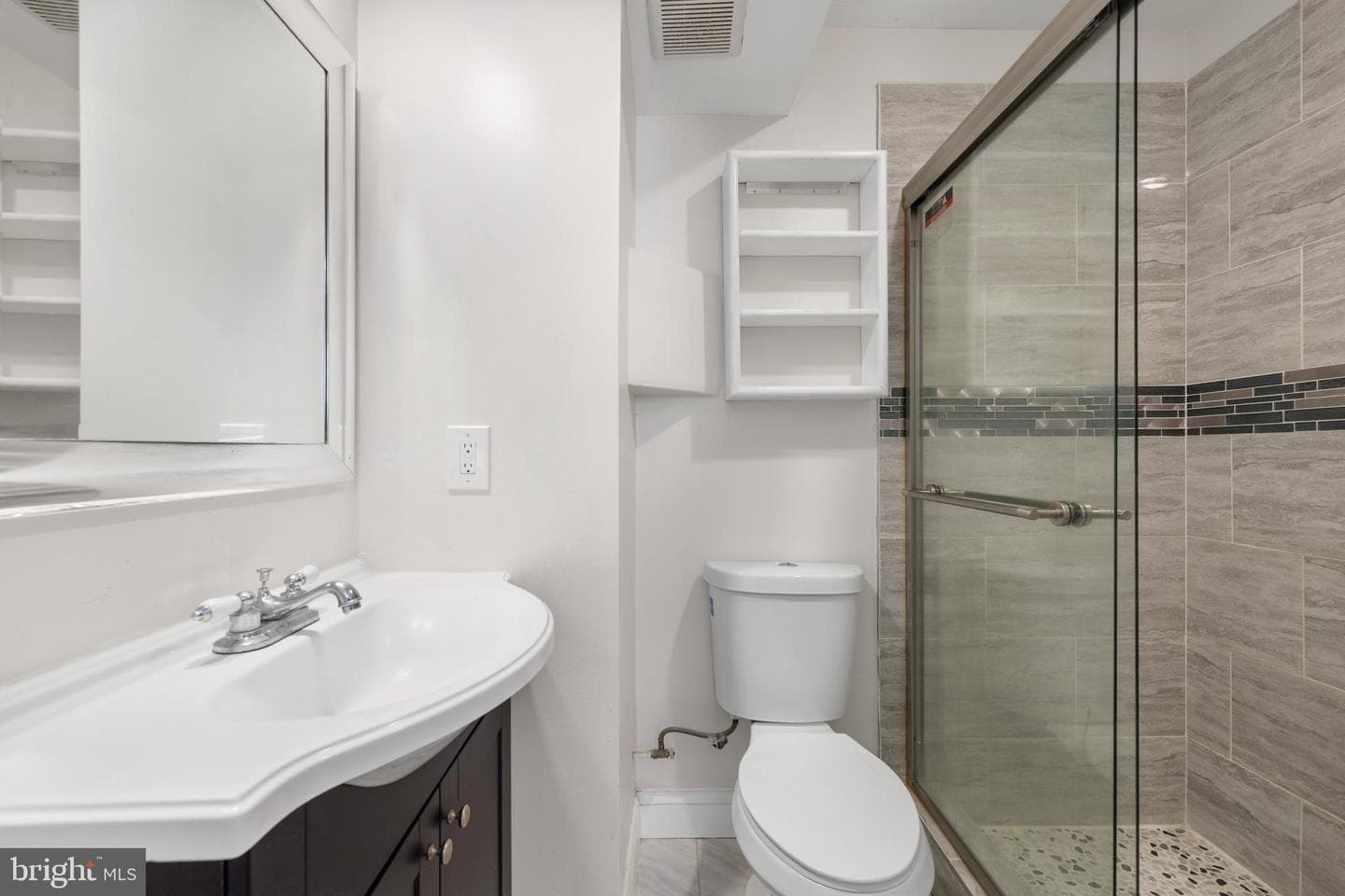 12025 Claridge Road photo 6