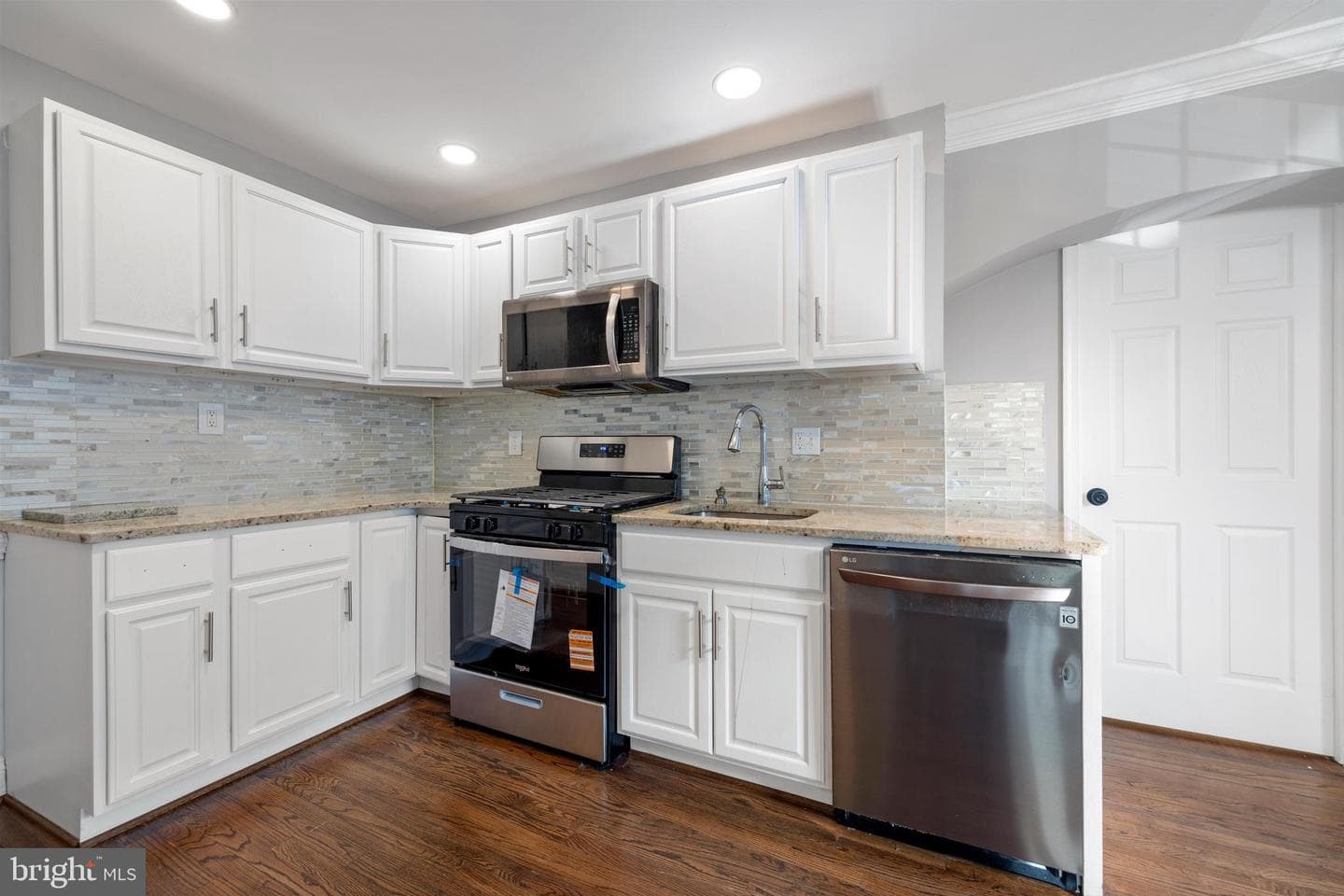 12025 Claridge Road photo 9