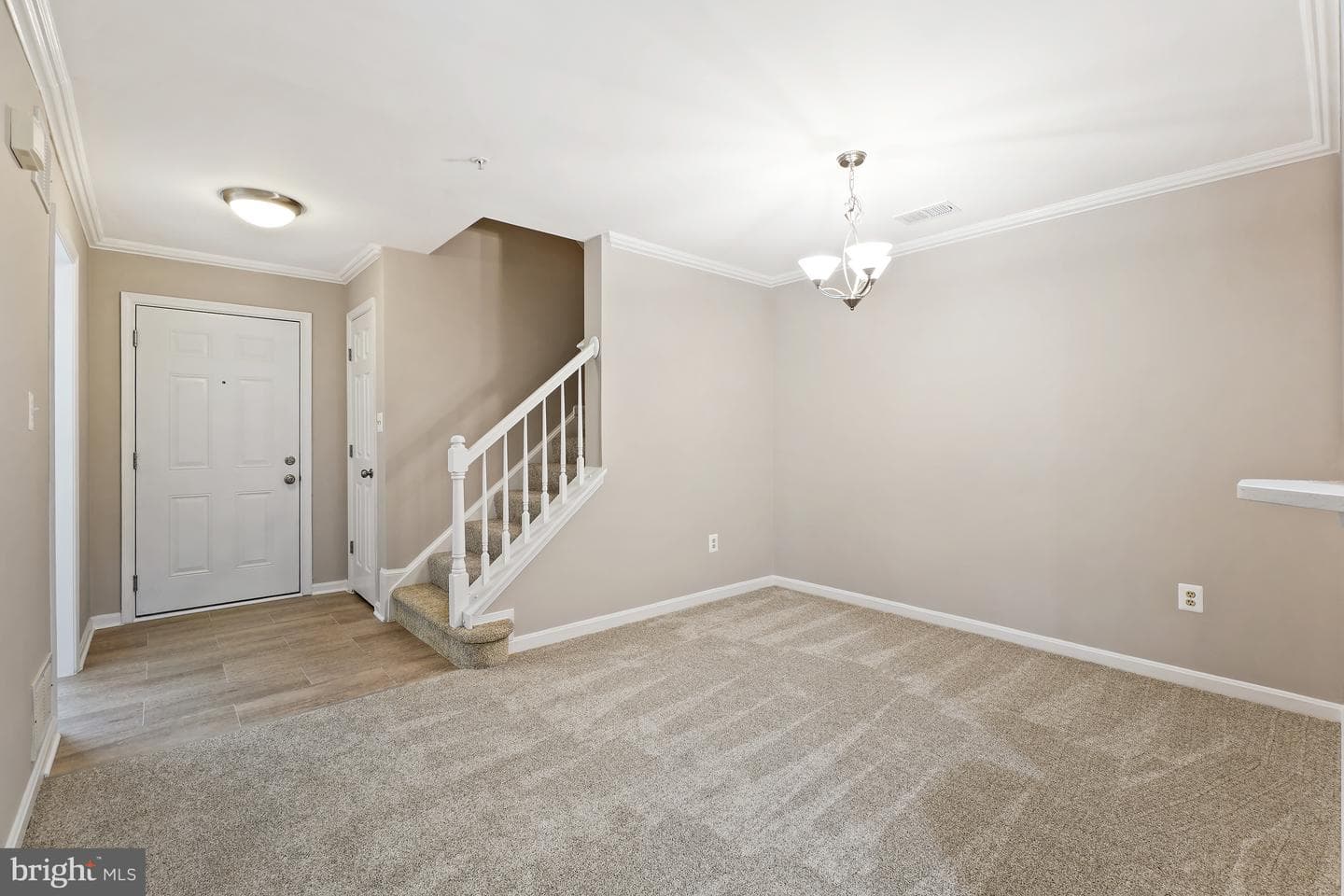 18101 Cloppers Mill Ter # 12B photo 10
