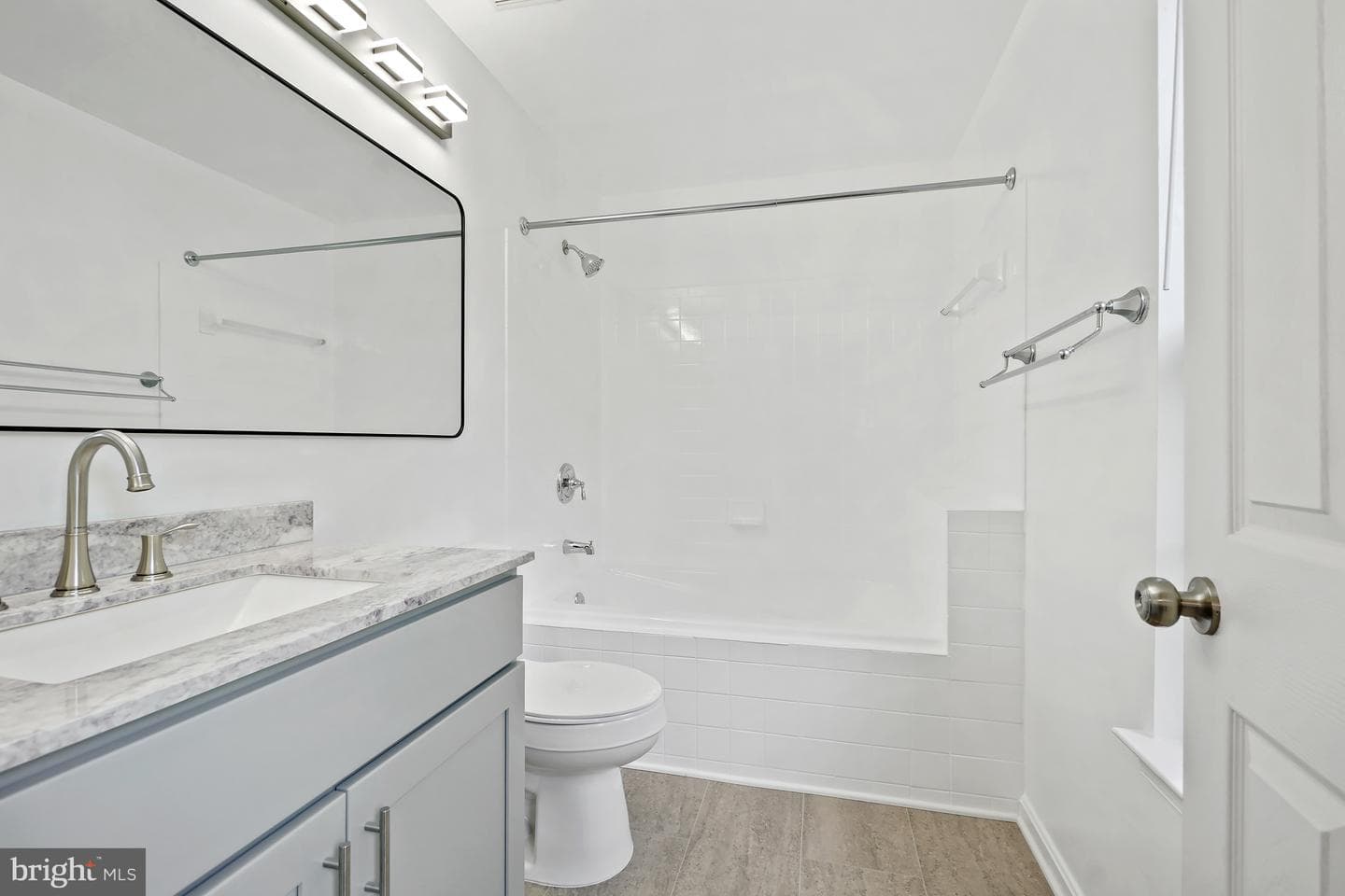 18101 Cloppers Mill Ter # 12B photo 19
