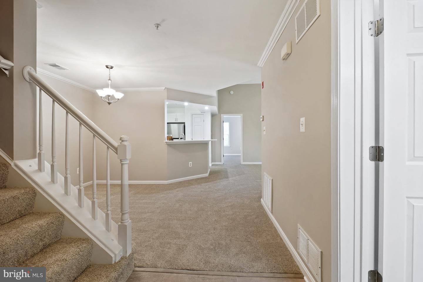 18101 Cloppers Mill Ter # 12B photo 2