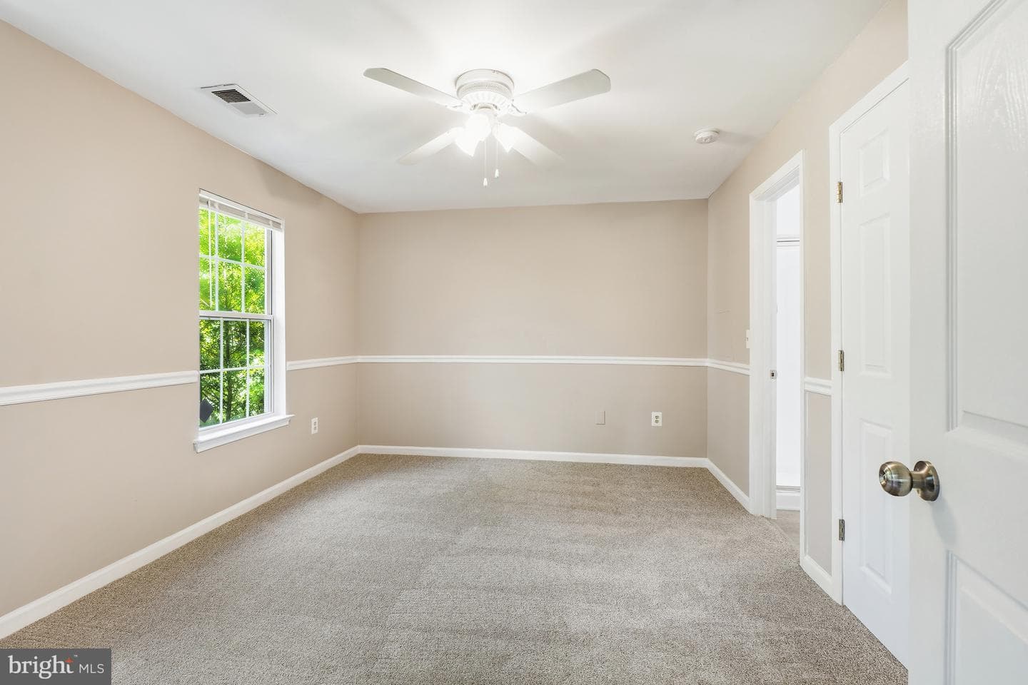 18101 Cloppers Mill Ter # 12B photo 20