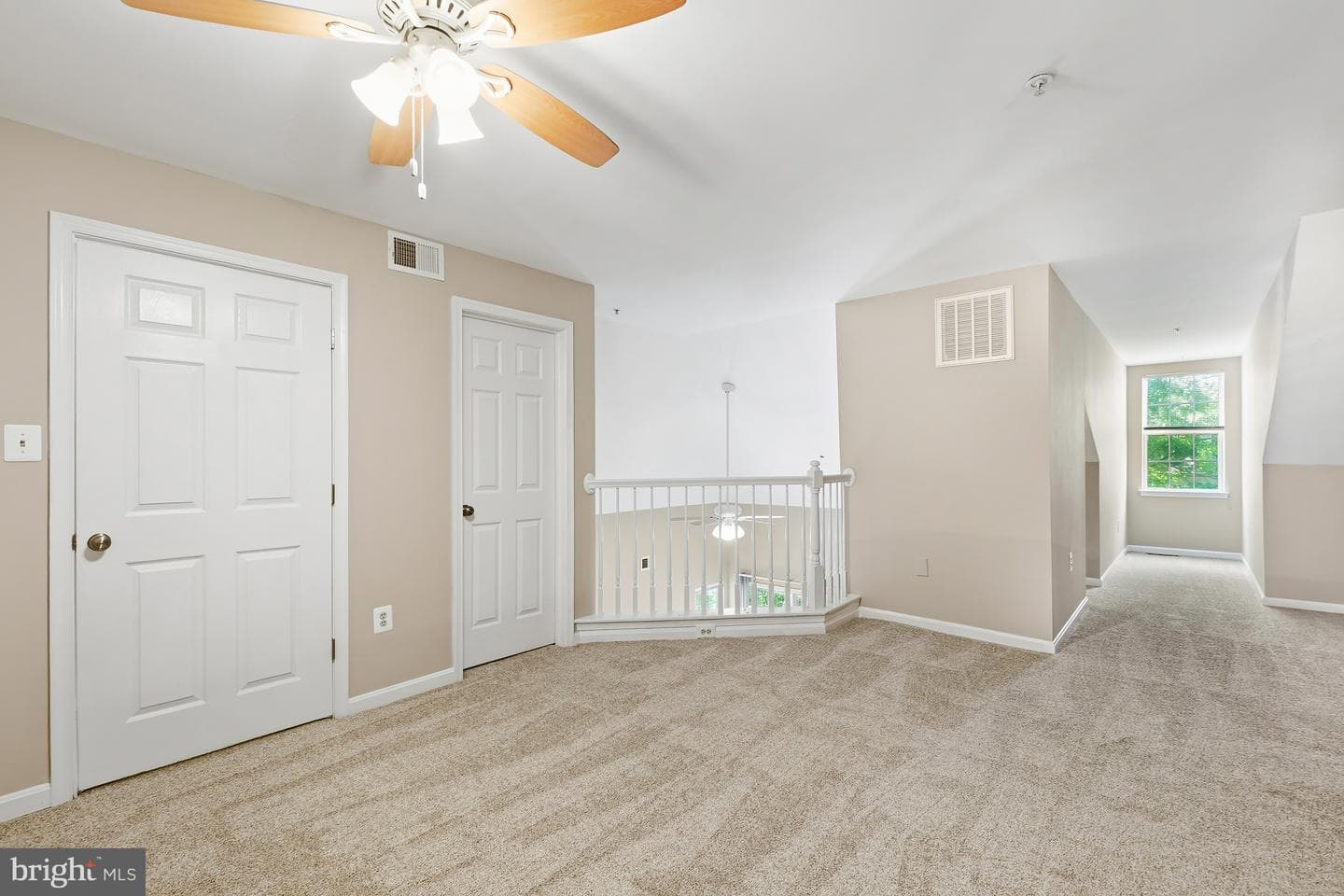 18101 Cloppers Mill Ter # 12B photo 26