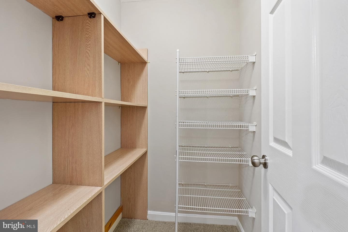 18101 Cloppers Mill Ter # 12B photo 30