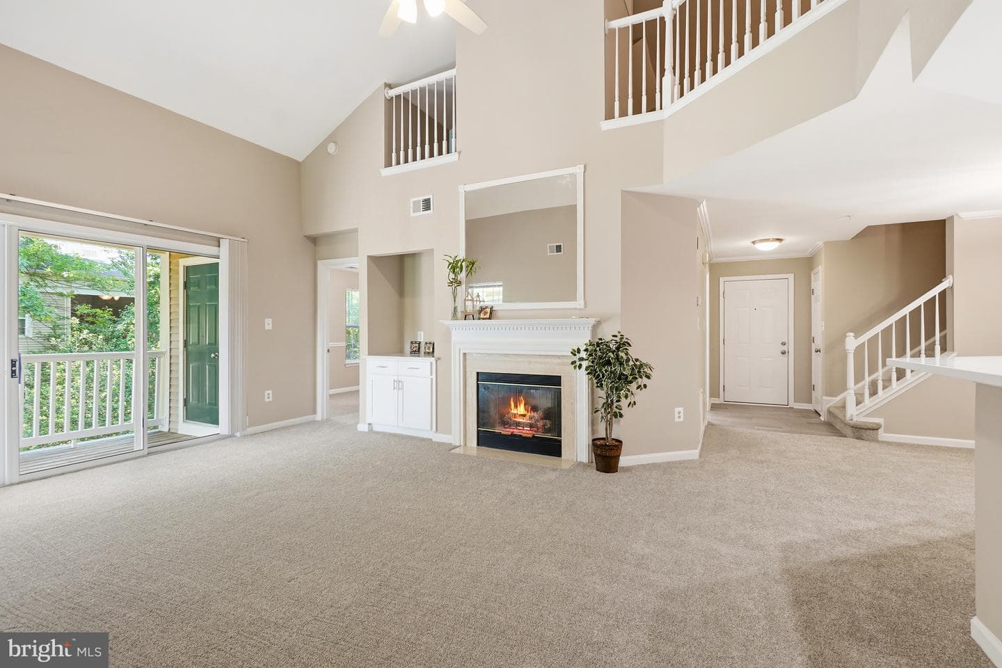 18101 Cloppers Mill Ter # 12B photo 6