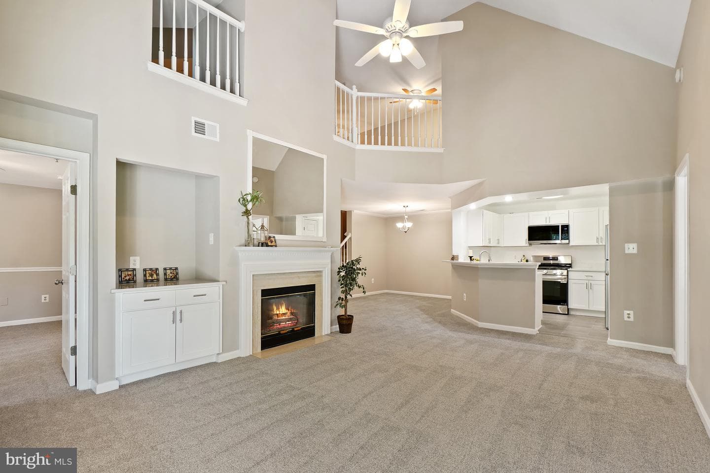 18101 Cloppers Mill Ter # 12B photo 7