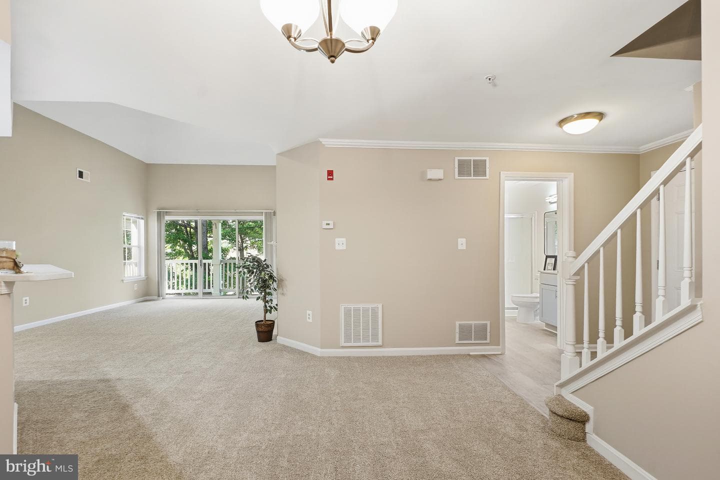 18101 Cloppers Mill Ter # 12B photo 9