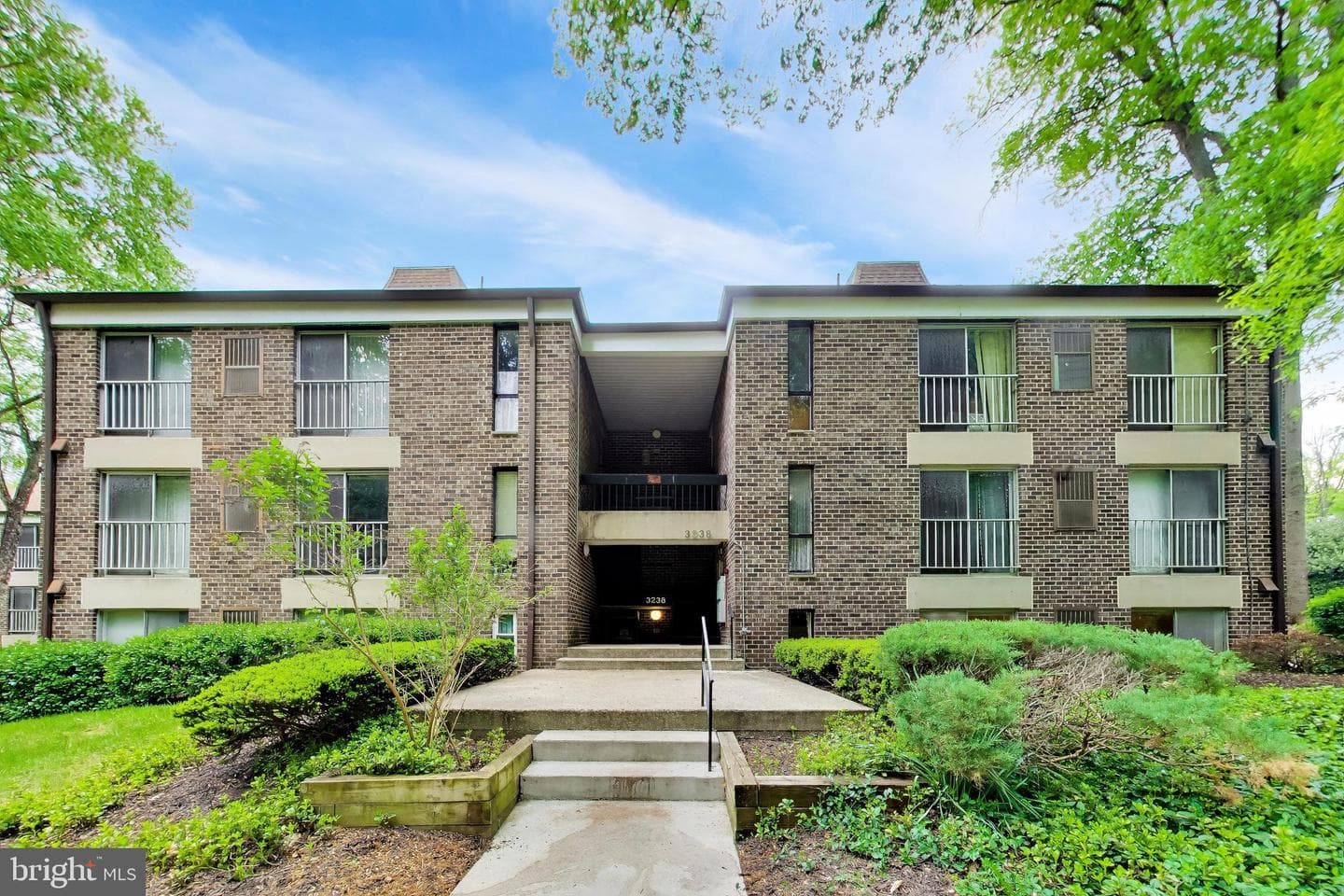 3238 Hewitt Avenue #5-1b
