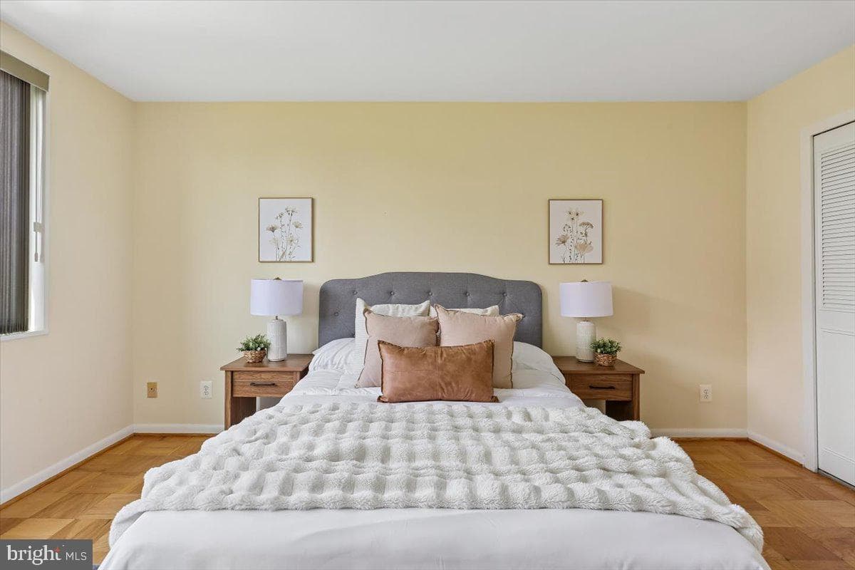 4977 Battery Lane #1-902 photo 18