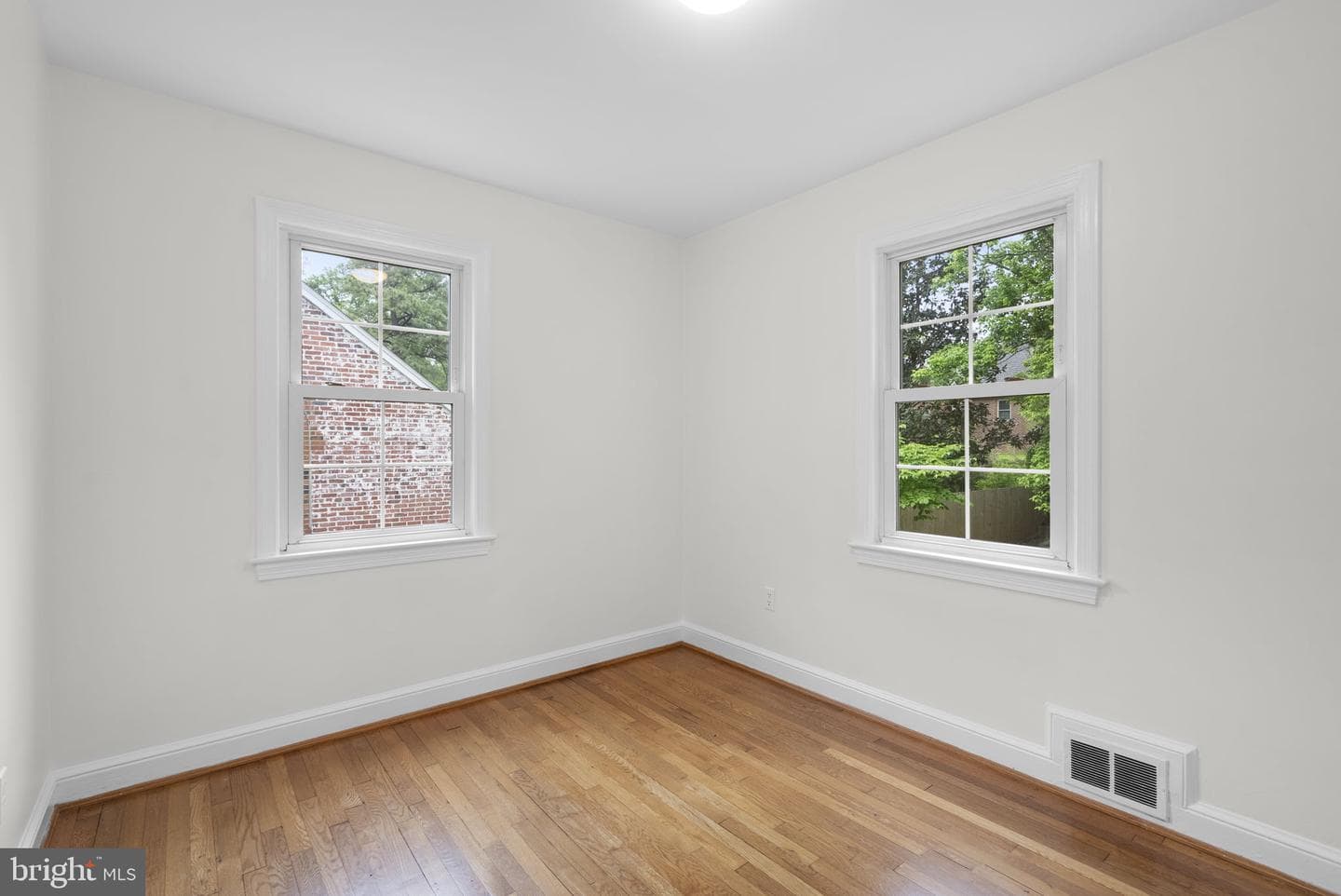 213 Lexington Drive photo 16