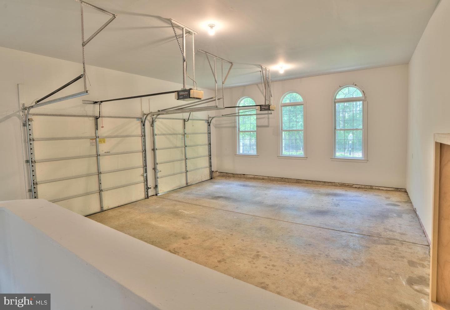 4300 Pinetree Road photo 37
