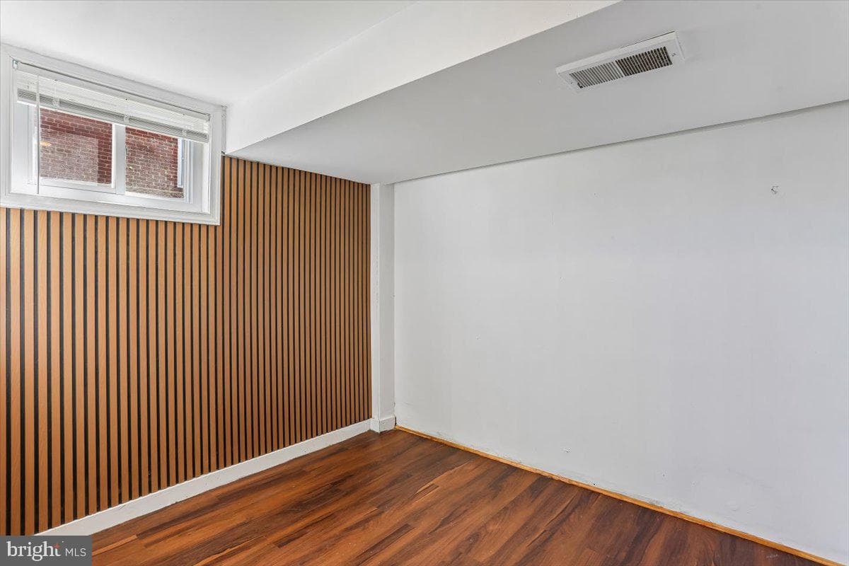 12218 Connecticut Avenue photo 61