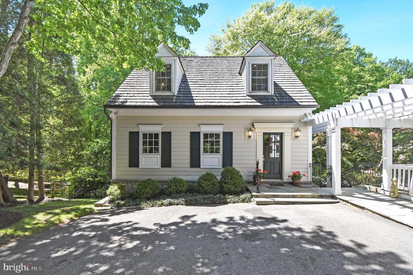 10936 Martingale Court photo 55