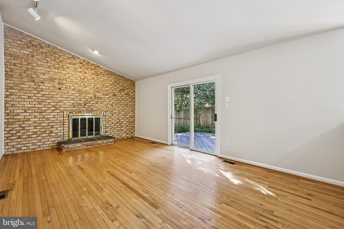 1102 Bettstrail Way photo 5
