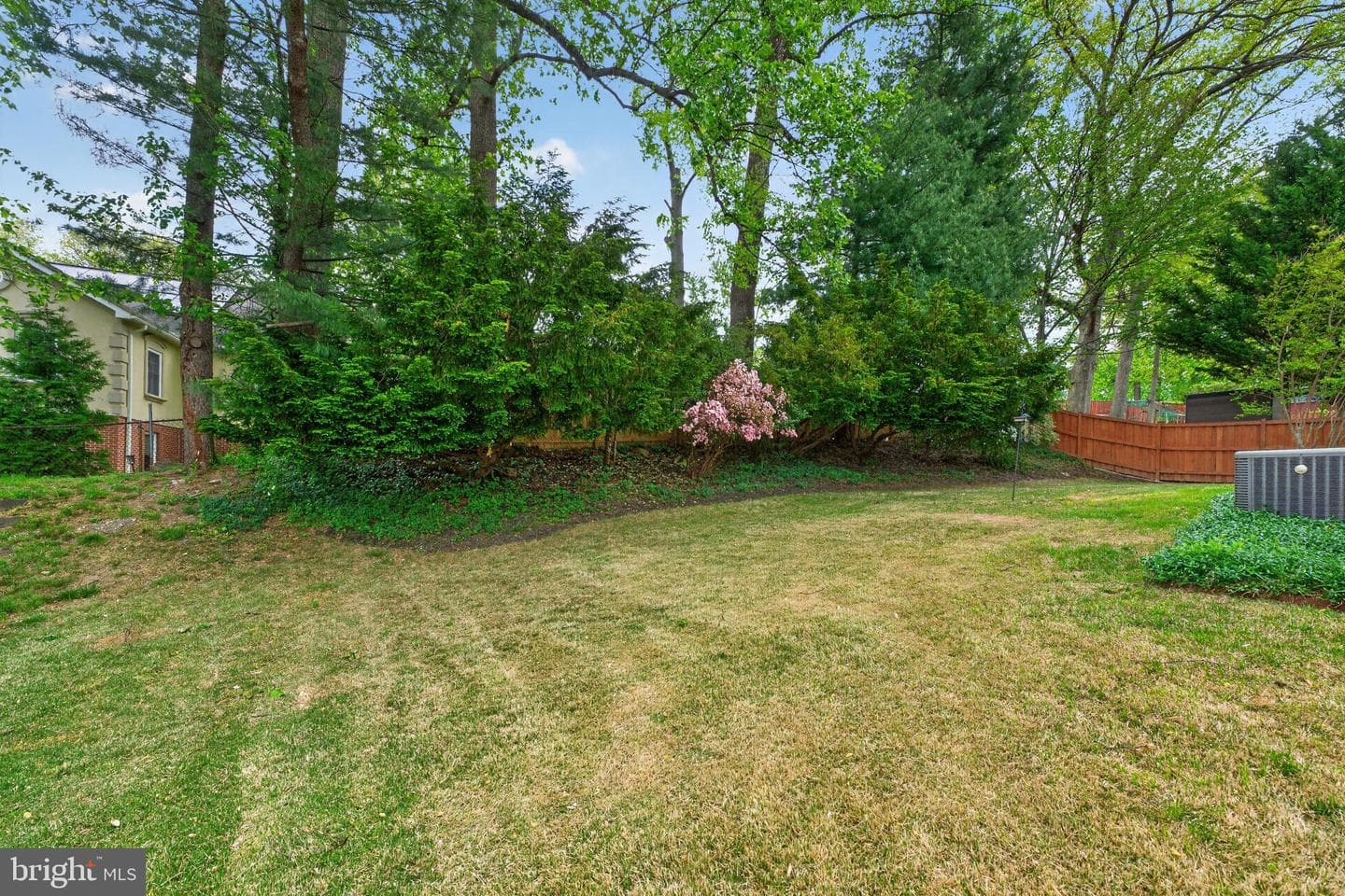 1008 Robroy Drive photo 27