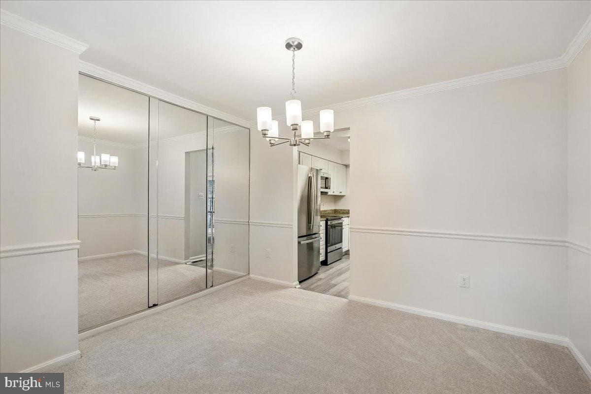 2047 Featherwood Street photo 14