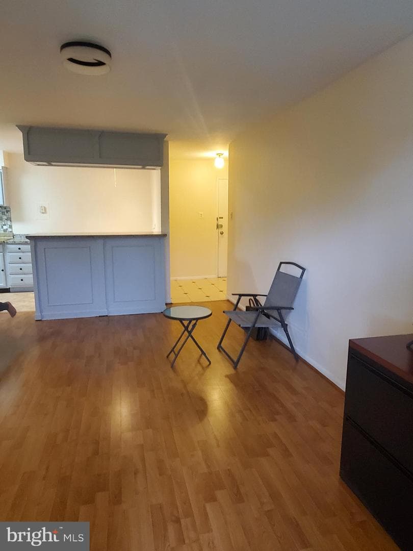 2207 Greenery Lane #103-8 photo 9