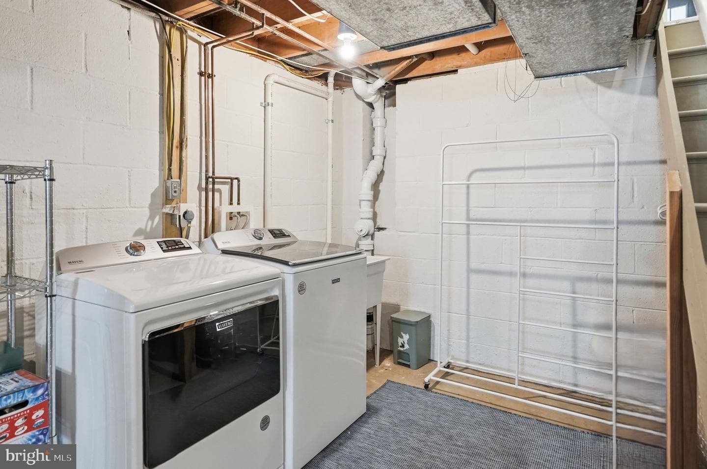 810 Duke Street photo 35
