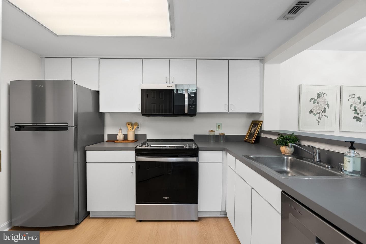 921 Hillside Lake Terrace #308 photo 5