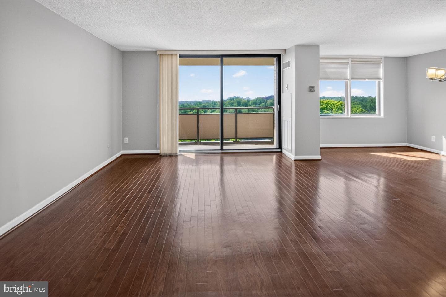 5225 Pooks Hill Road #1404s photo 3
