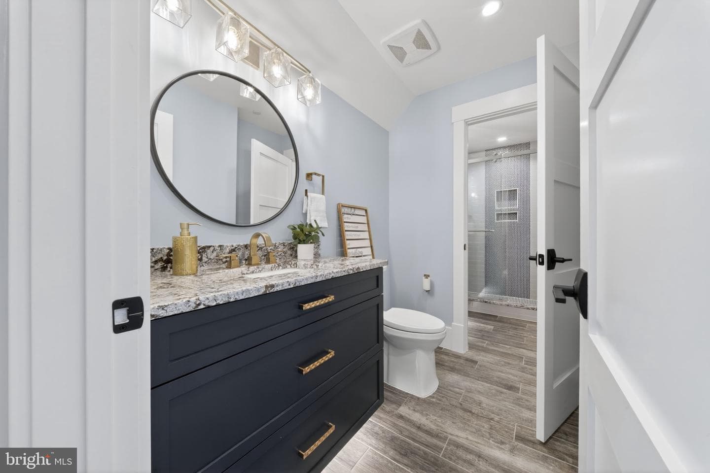 127 Thurgood Street photo 89