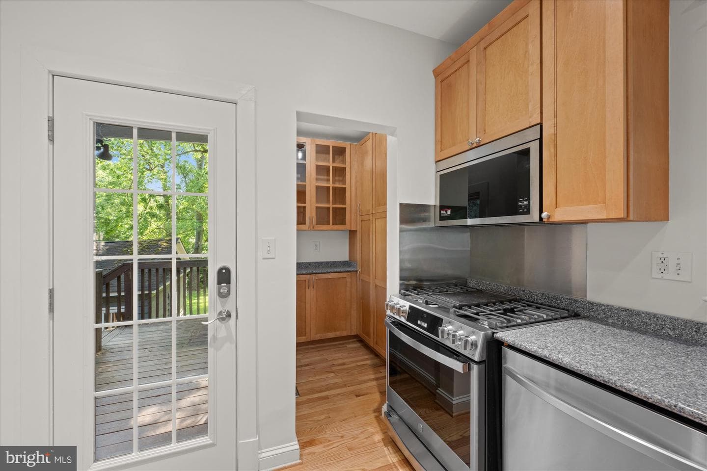 3810 Dresden Street photo 23
