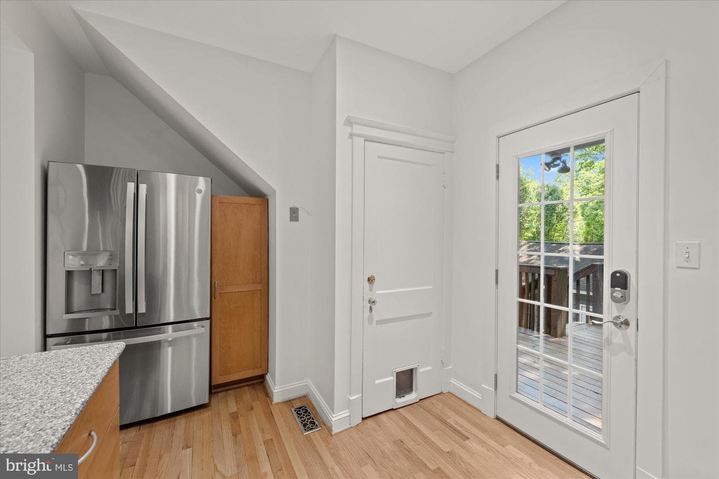 3810 Dresden Street photo 43