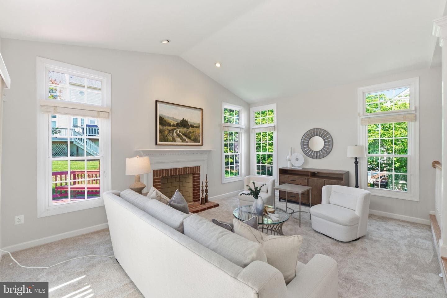 10816 Maplecrest Lane photo 3