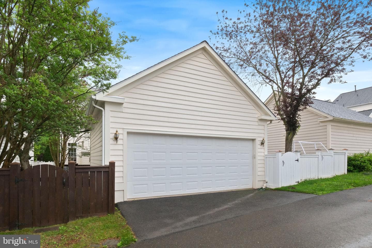 845 Lake Varuna Drive photo 36
