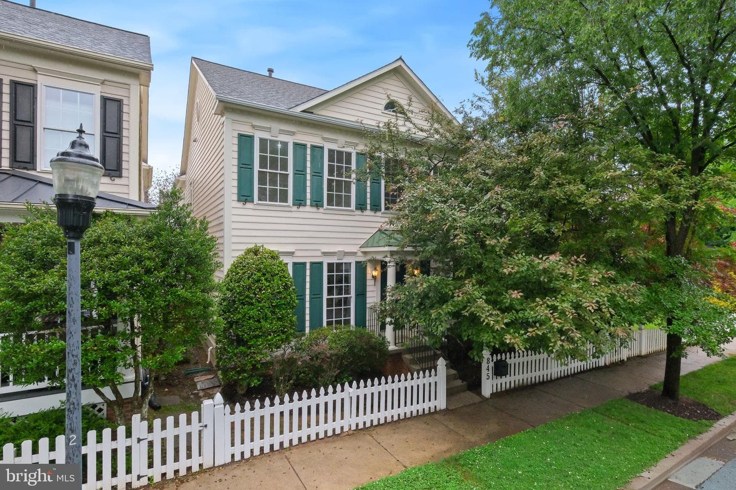 845 Lake Varuna Drive photo 4