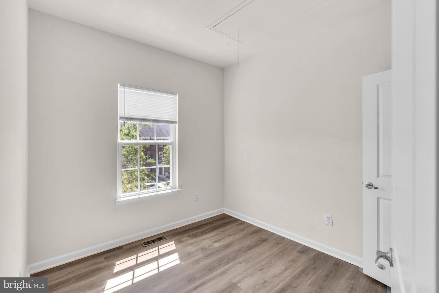 13401 Waterford Hills Blvd photo 27