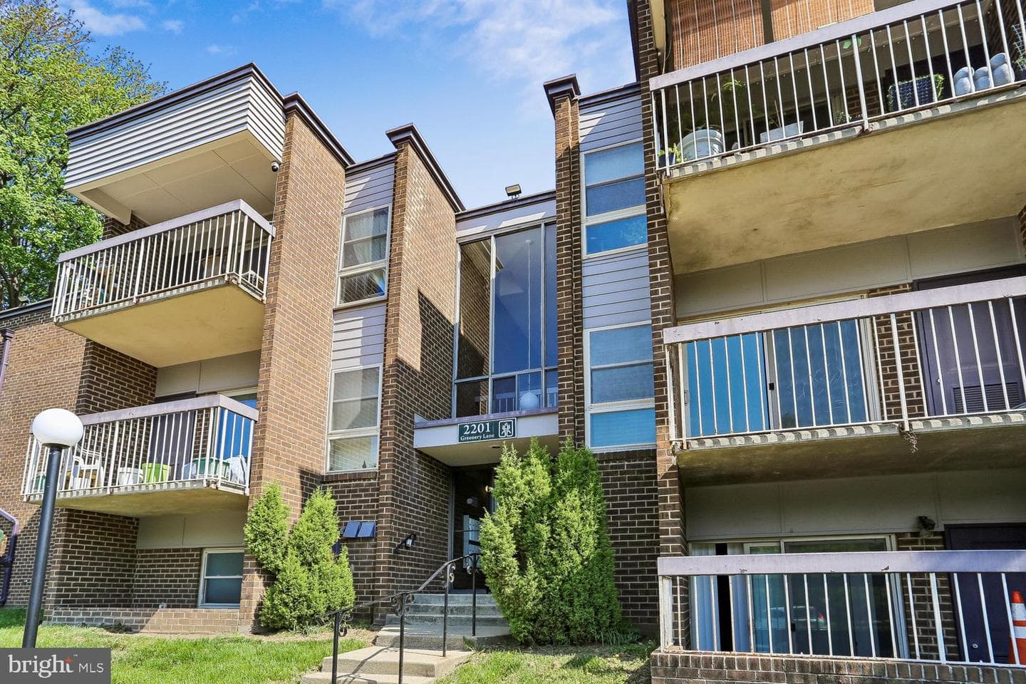 2201 Greenery Ln # 104-11 photo 1