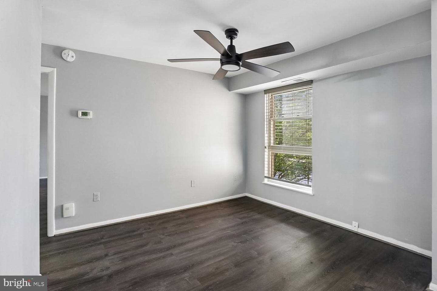 2201 Greenery Ln # 104-11 photo 9
