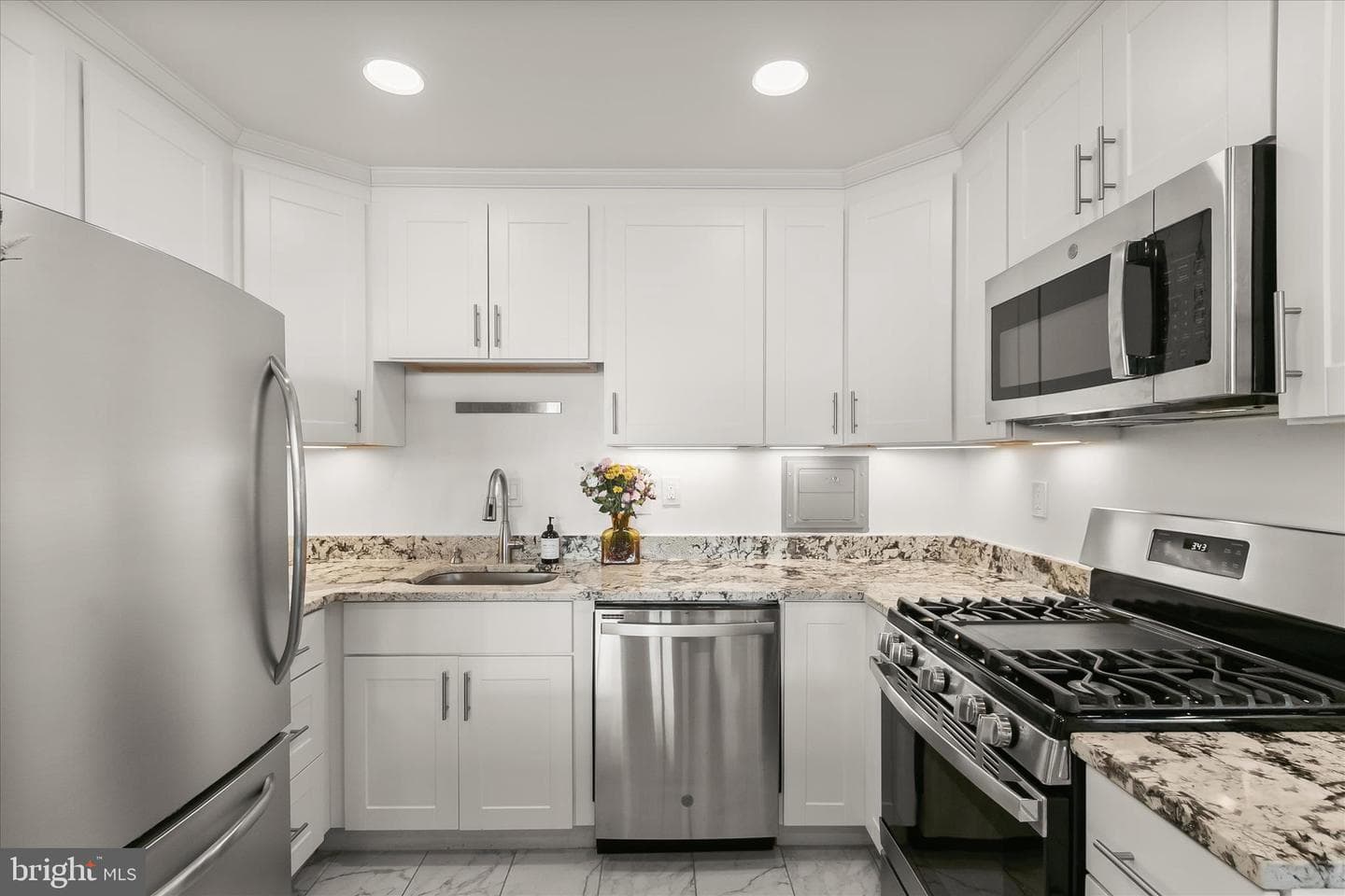 5500 Friendship Boulevard #1823n photo 7