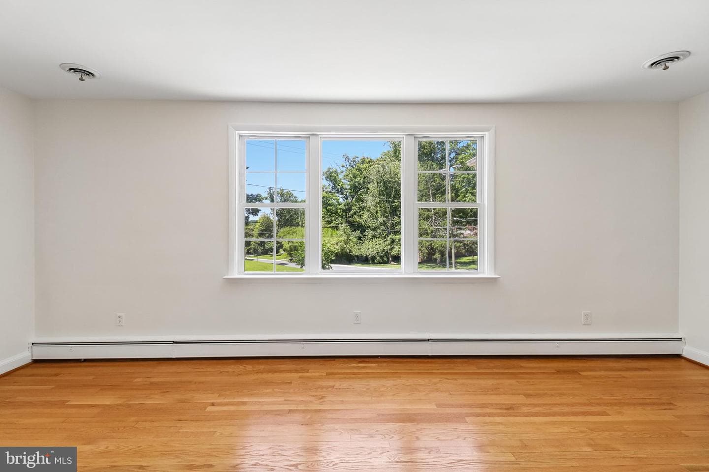 400 Southwest Drive photo 13