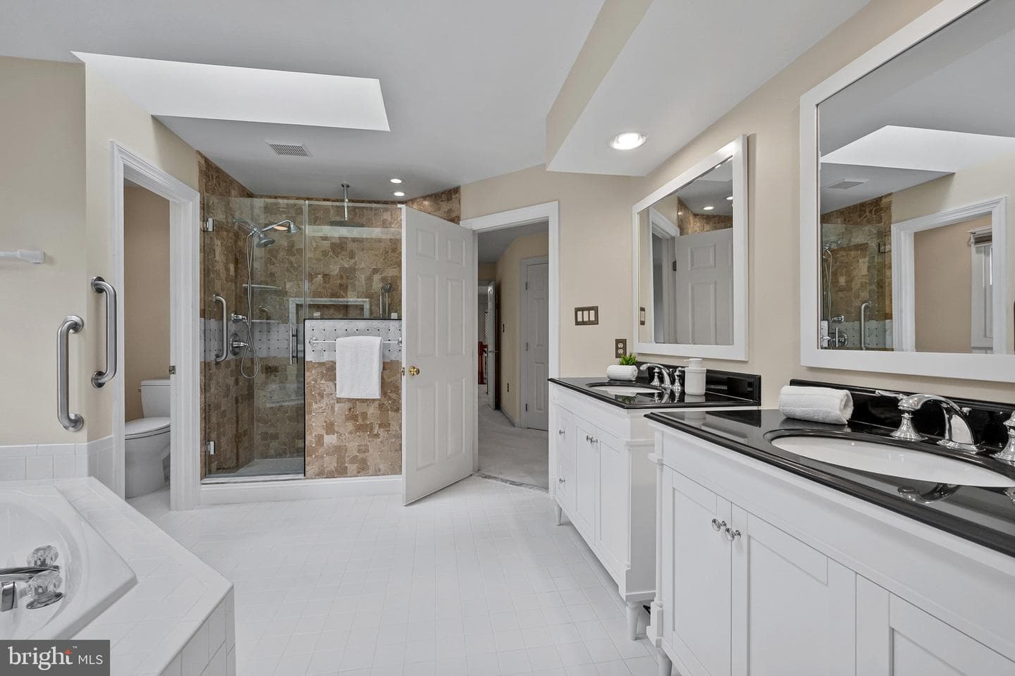 15622 Blackberry Drive photo 34
