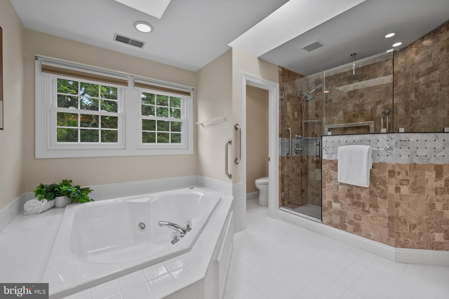 15622 Blackberry Drive photo 35