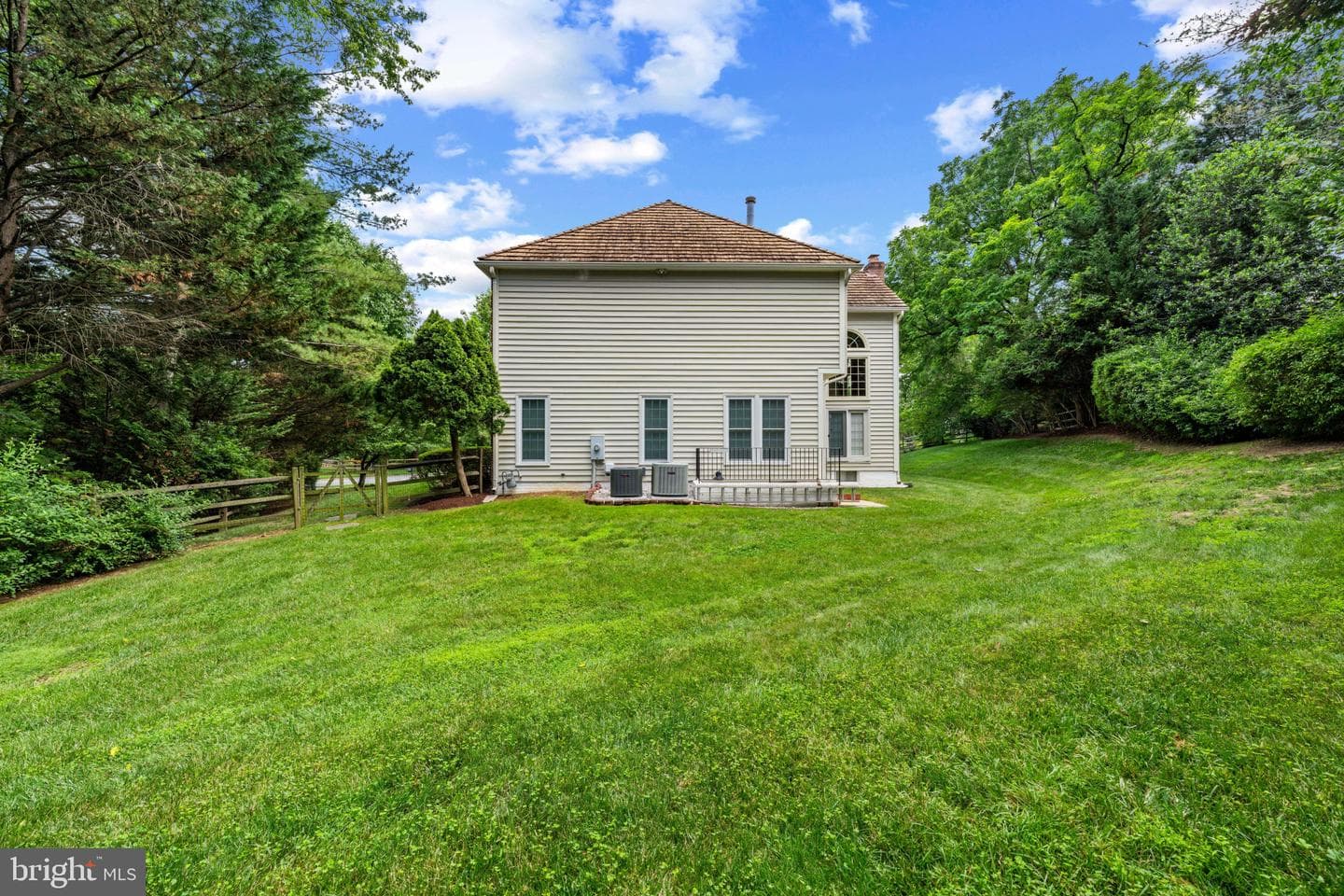 15622 Blackberry Drive photo 57