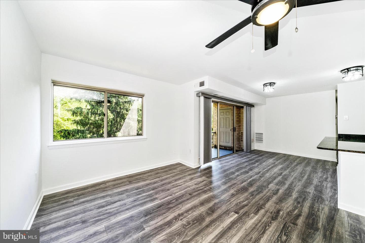 12202 Braxfield Court #16 / 228 photo 11