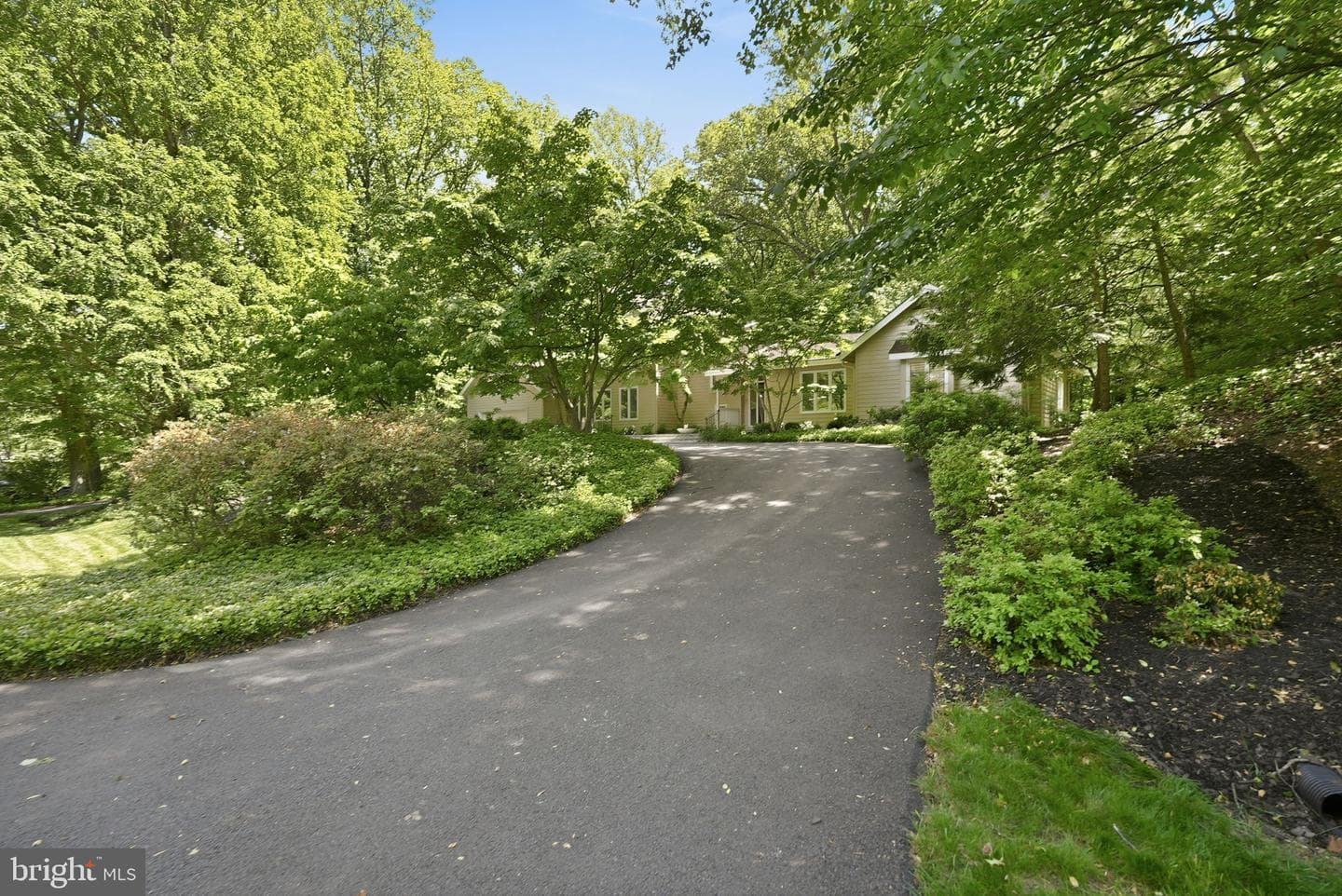 11815 Beekman Place photo 53